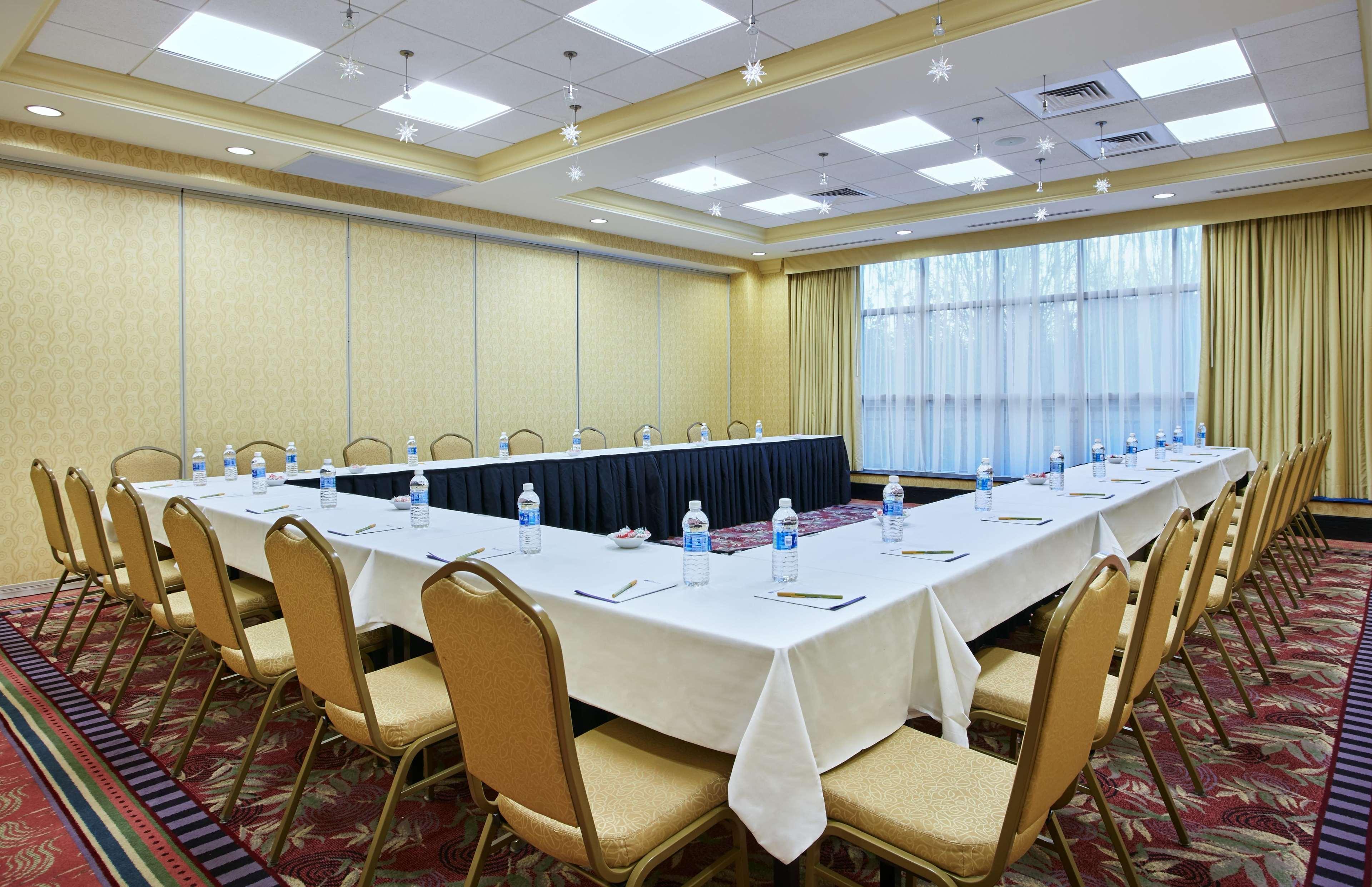 Hilton Garden Inn Rockville - Gaithersburg מראה חיצוני תמונה