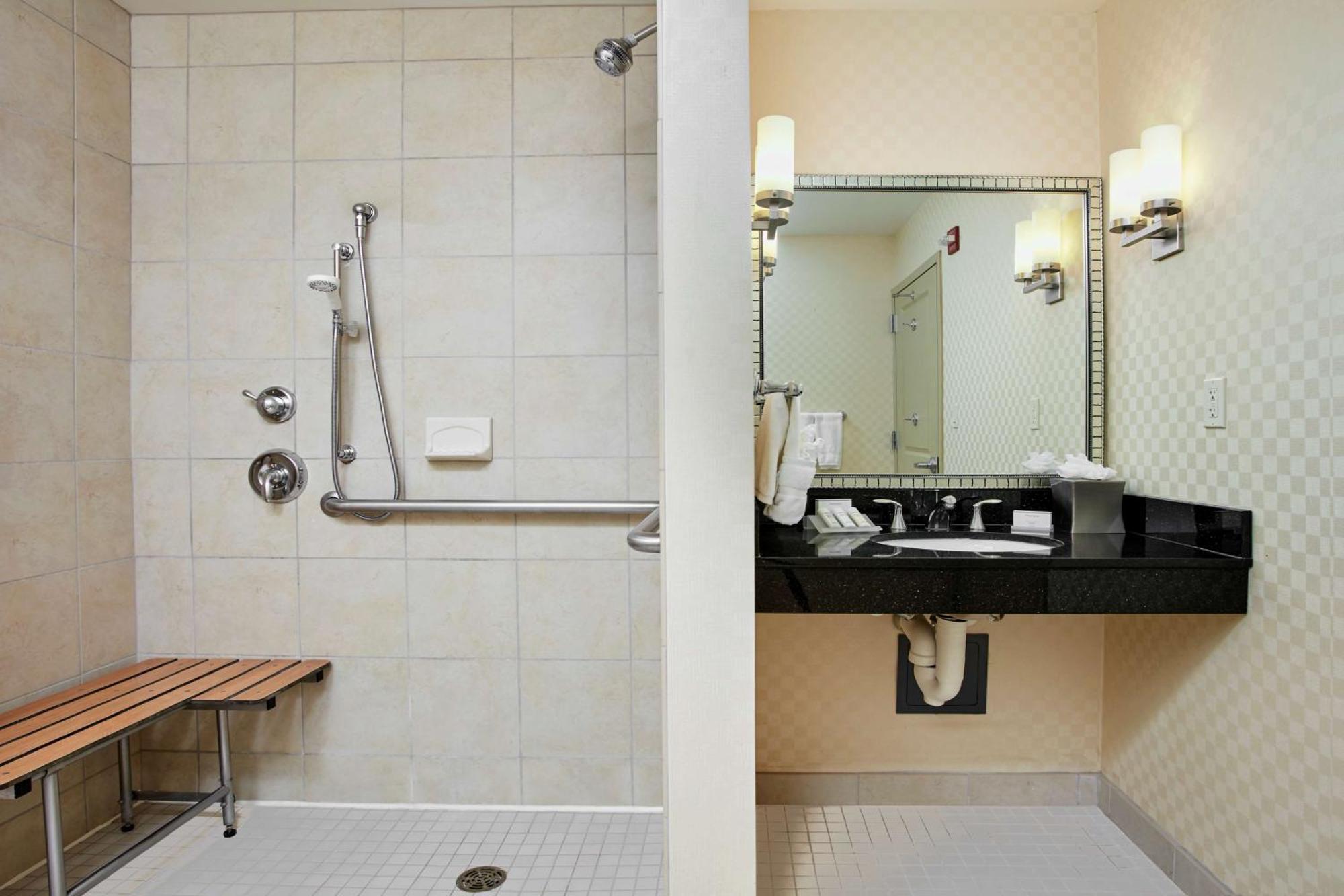 Hilton Garden Inn Rockville - Gaithersburg מראה חיצוני תמונה